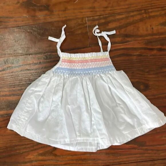 Janie and Jack adorable sundress for baby girl. Size 6 to 12 months. - Picture 1 of 3